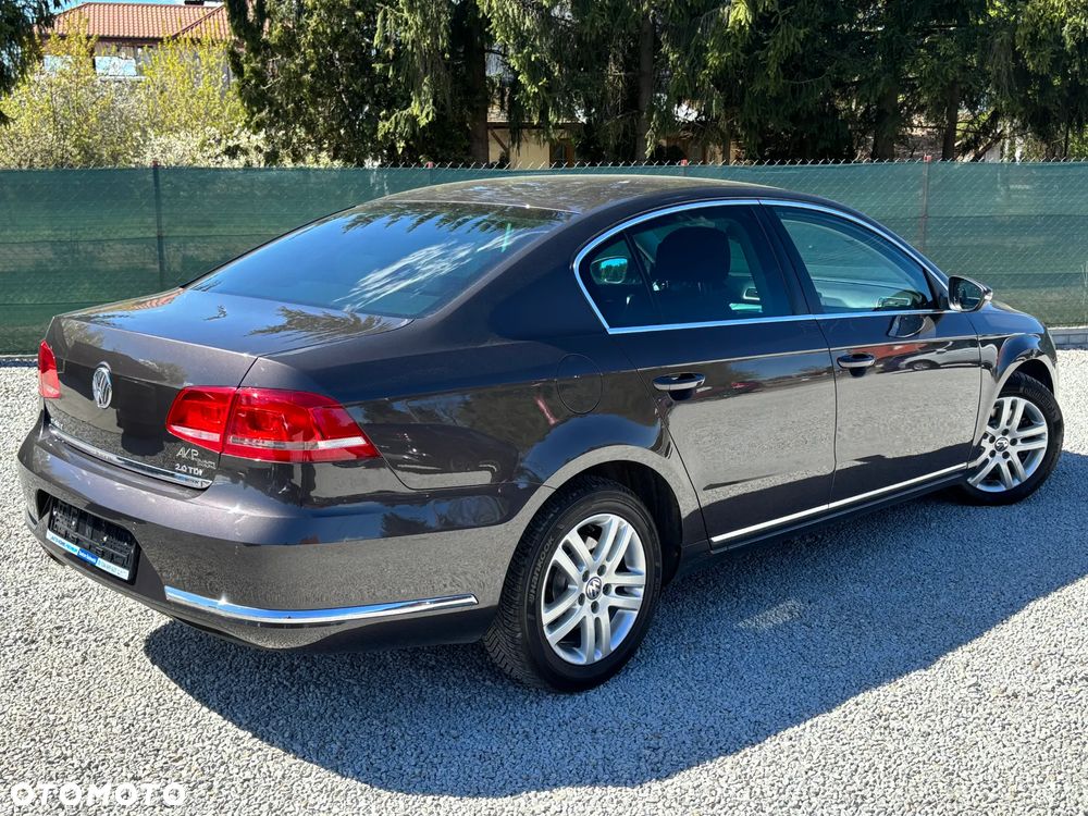 Volkswagen Passat 2.0 TDI DSG BlueMotion Technology Business Edition - 12