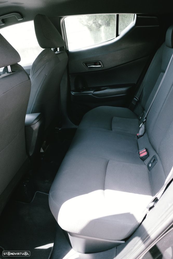 Toyota C-HR - 8