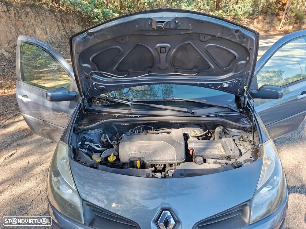 Renault Clio - 1