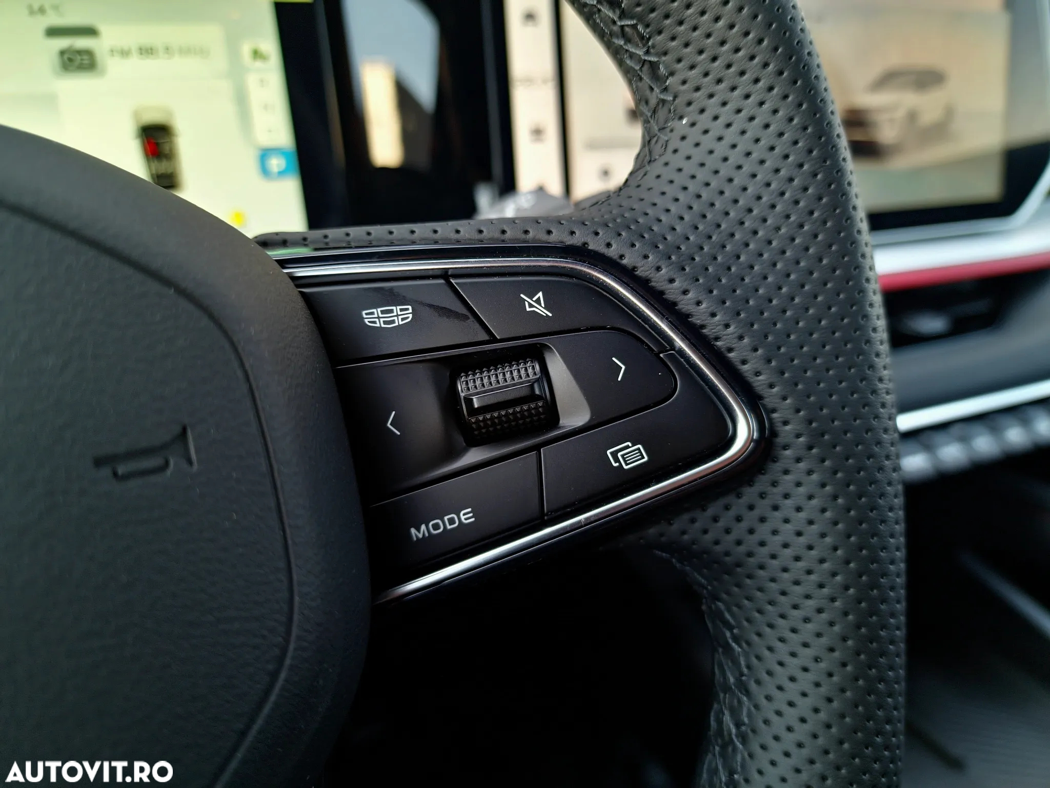 Geely Coolray - 22