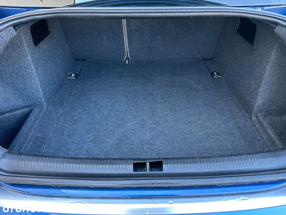 Audi A4 Limousine 3.0 TDI DPF quattro - 9