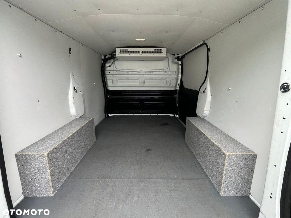 Renault Trafic - 9
