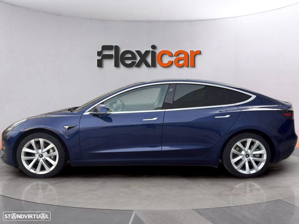 Tesla Model 3 - 4
