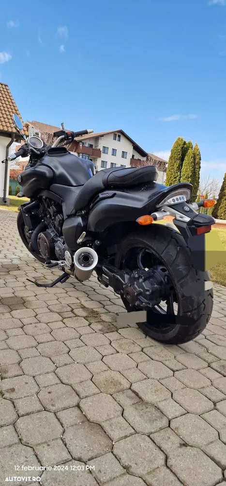 Yamaha V-MAX - 6