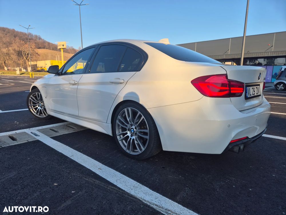 BMW Seria 3 330e iPerformance M Sport - 4
