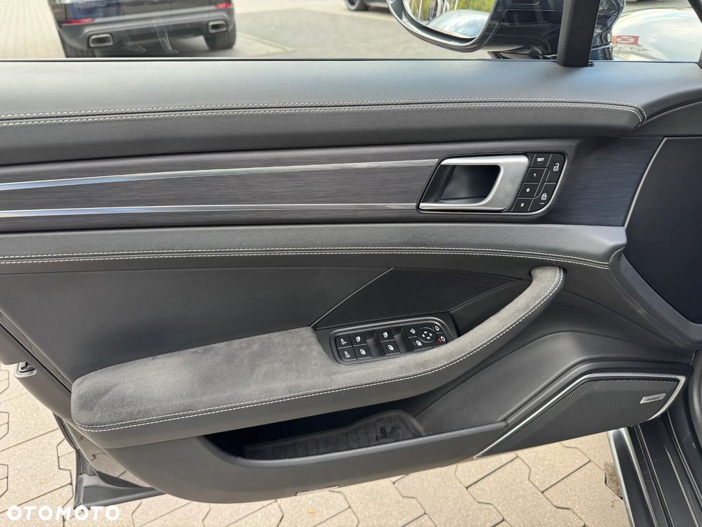 Porsche Panamera GTS - 28