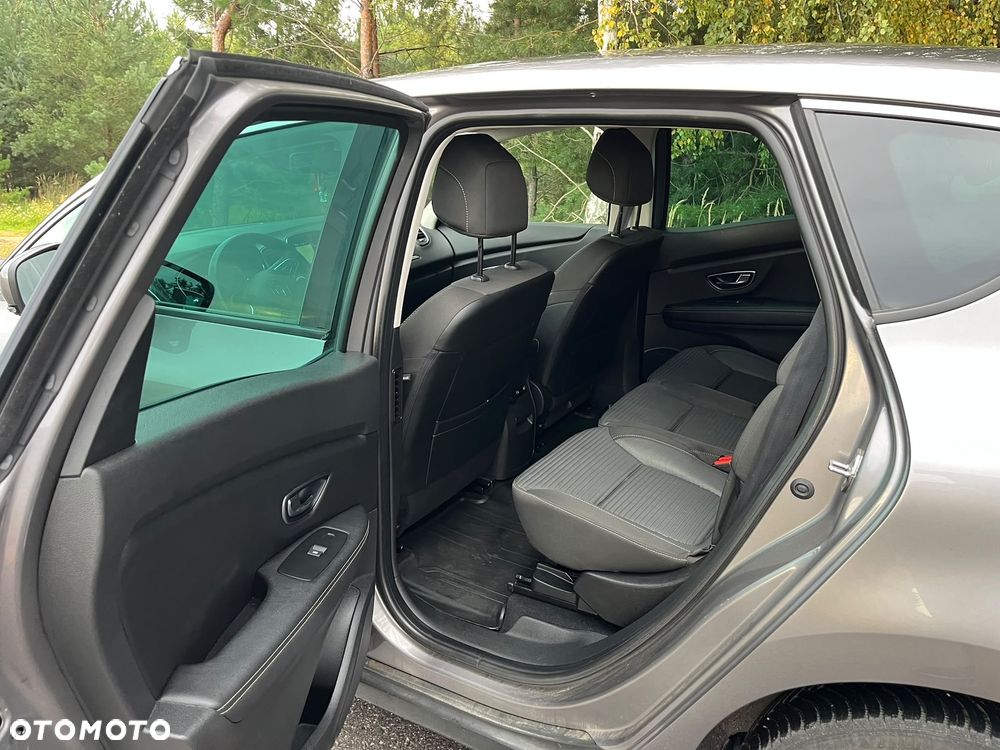 Renault Scenic - 12