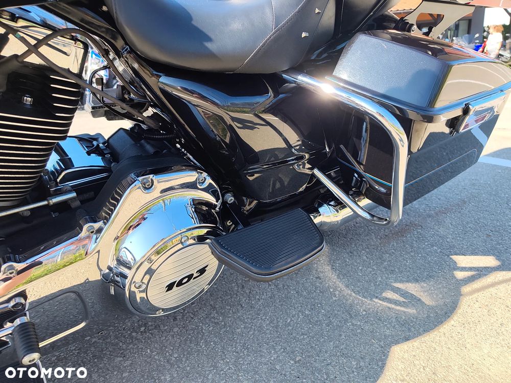 Harley-Davidson Touring Road King - 39