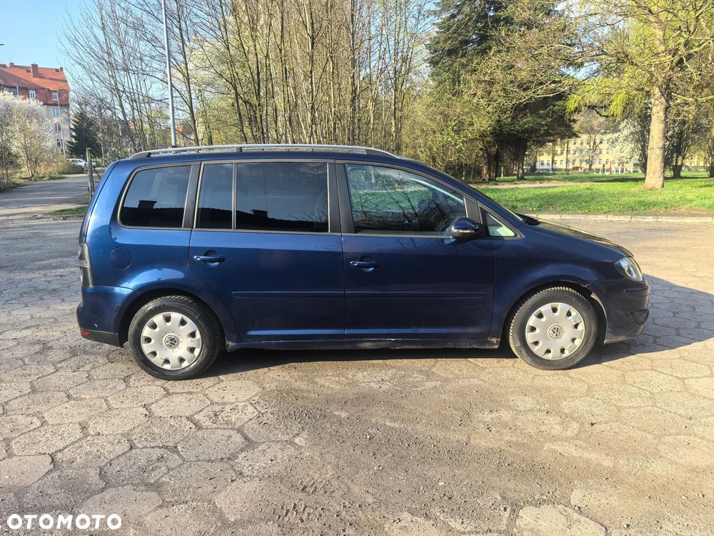 Volkswagen Touran 1.4 TSI STYLE - 3