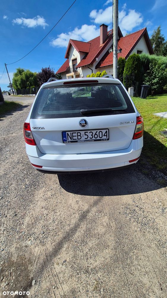 Skoda Octavia 1.6 TDI Active - 5