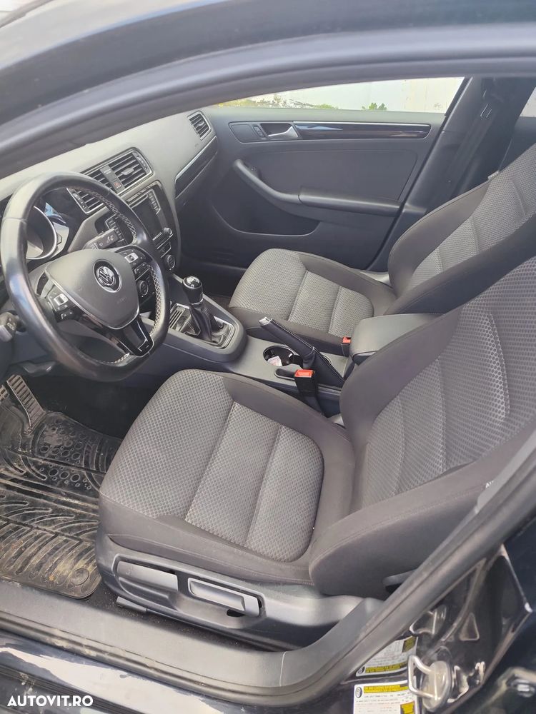 Volkswagen Jetta 1.4 TSI BlueMotion Technology - 10