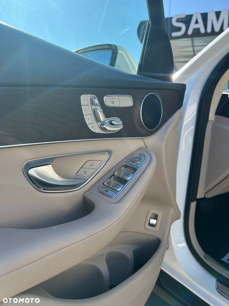 Mercedes-Benz GLC - 19