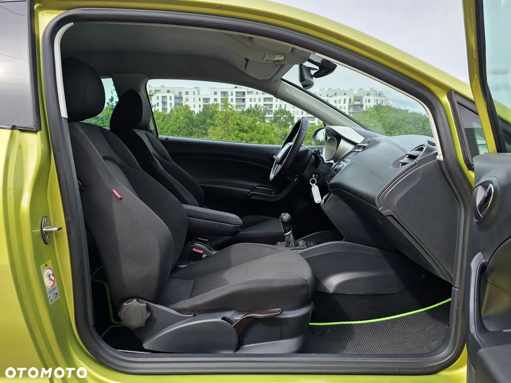 Seat Ibiza 1.6 16V Sport Edition - 21