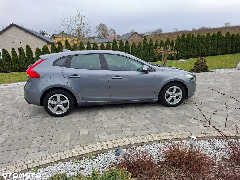 Volvo V40 T2 You - 16