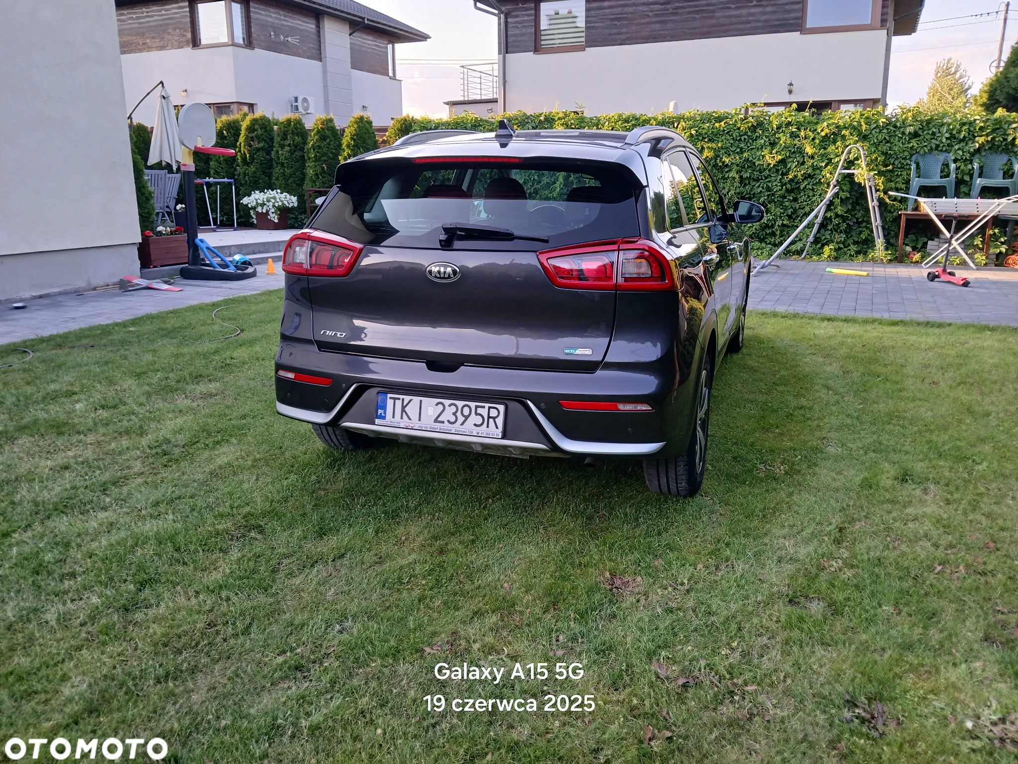 Kia Niro 1.6 GDI Hybrid Business Line - 10