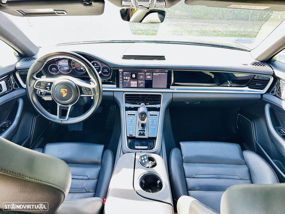 Porsche Panamera 4 Edition 10 Anos - 20