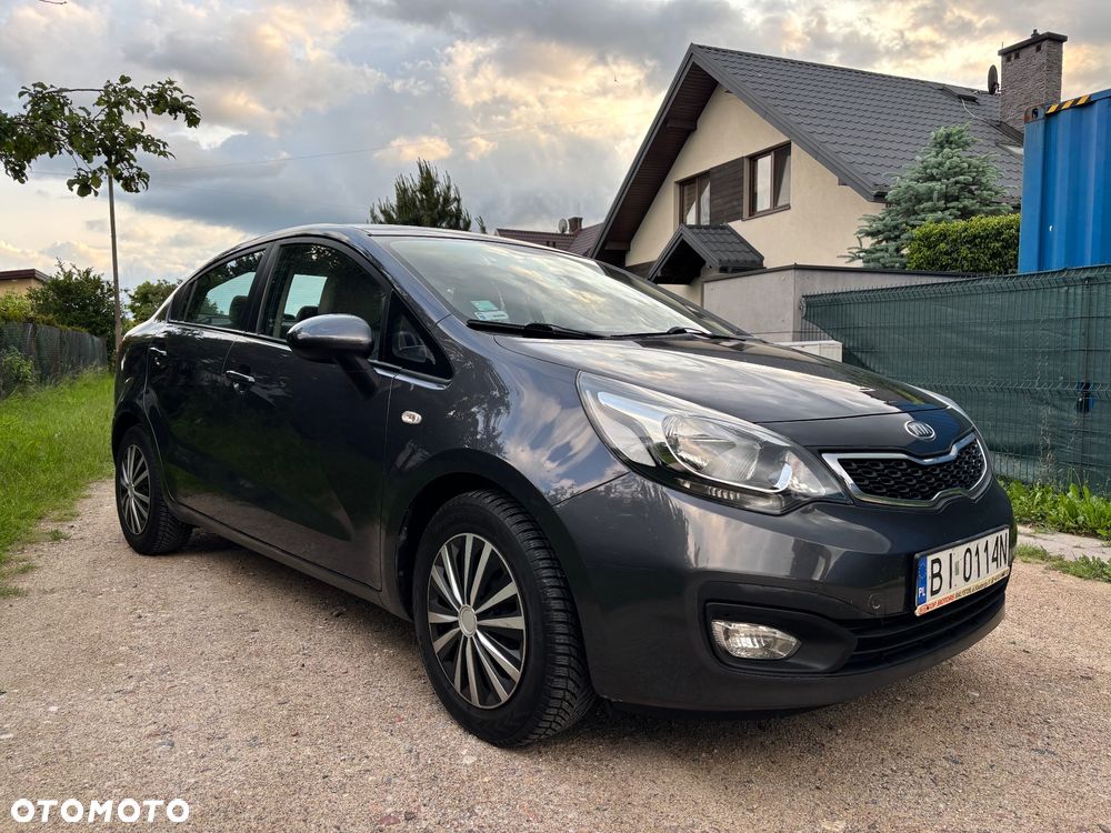 Kia Rio - 1