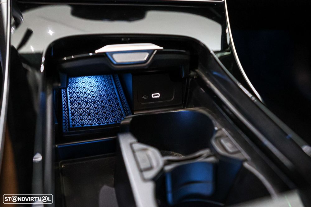 Mercedes-Benz C 300 de AMG Line - 29