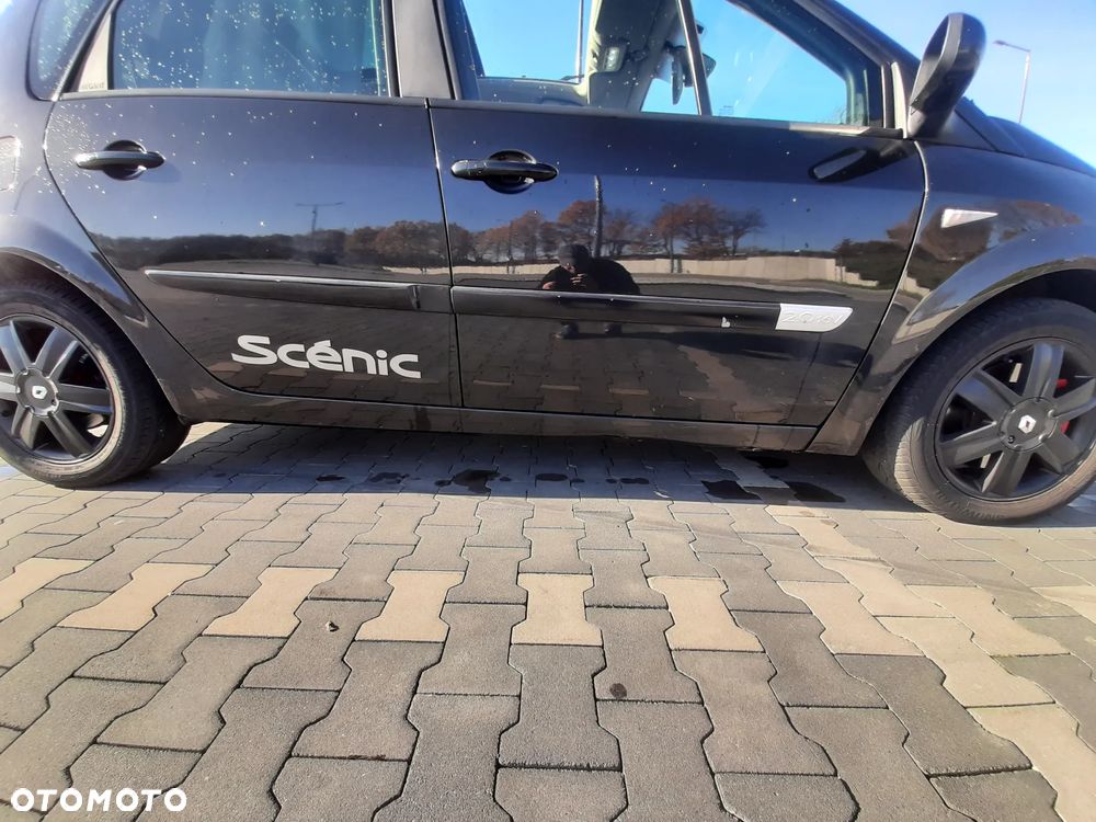 Renault Scenic 2.0 16V Privilege - 18