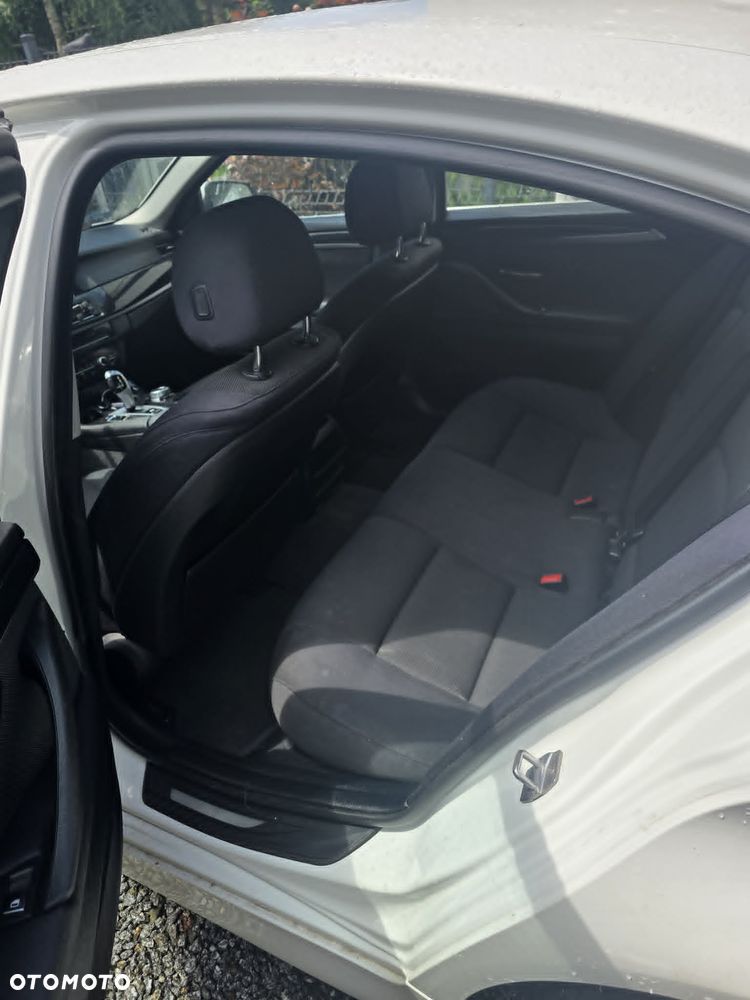BMW Seria 5 520d - 7