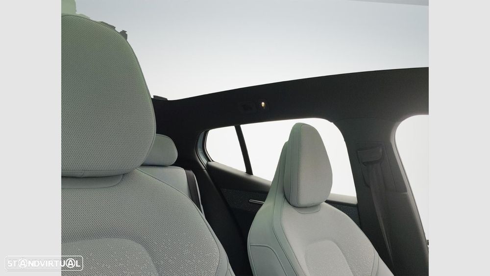 Volvo EX30 69 kWh Twin Motor Ultra - 17