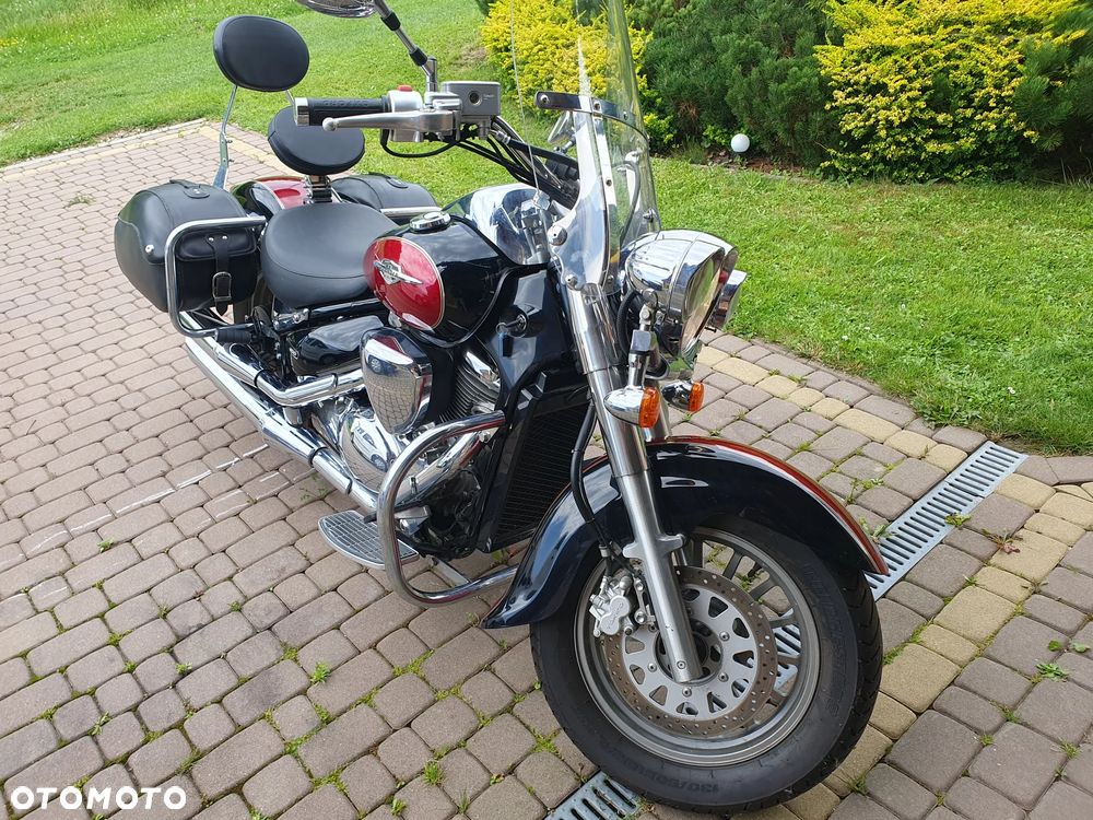 Suzuki Intruder - 6