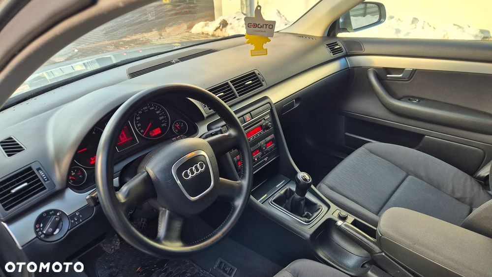 Audi A4 Limousine 2.0 TDI DPF - 5