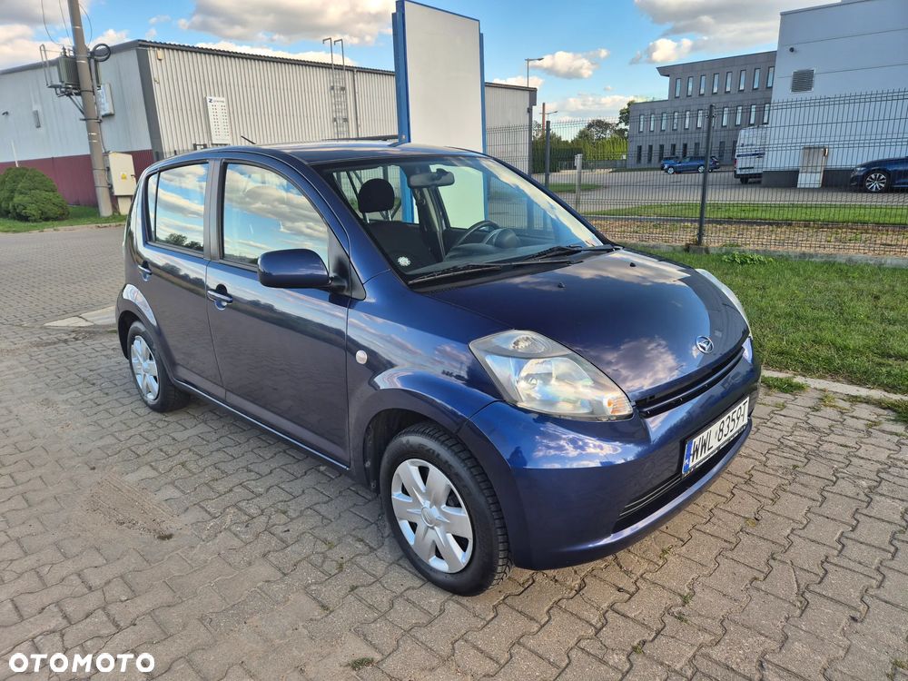 Daihatsu Sirion - 19