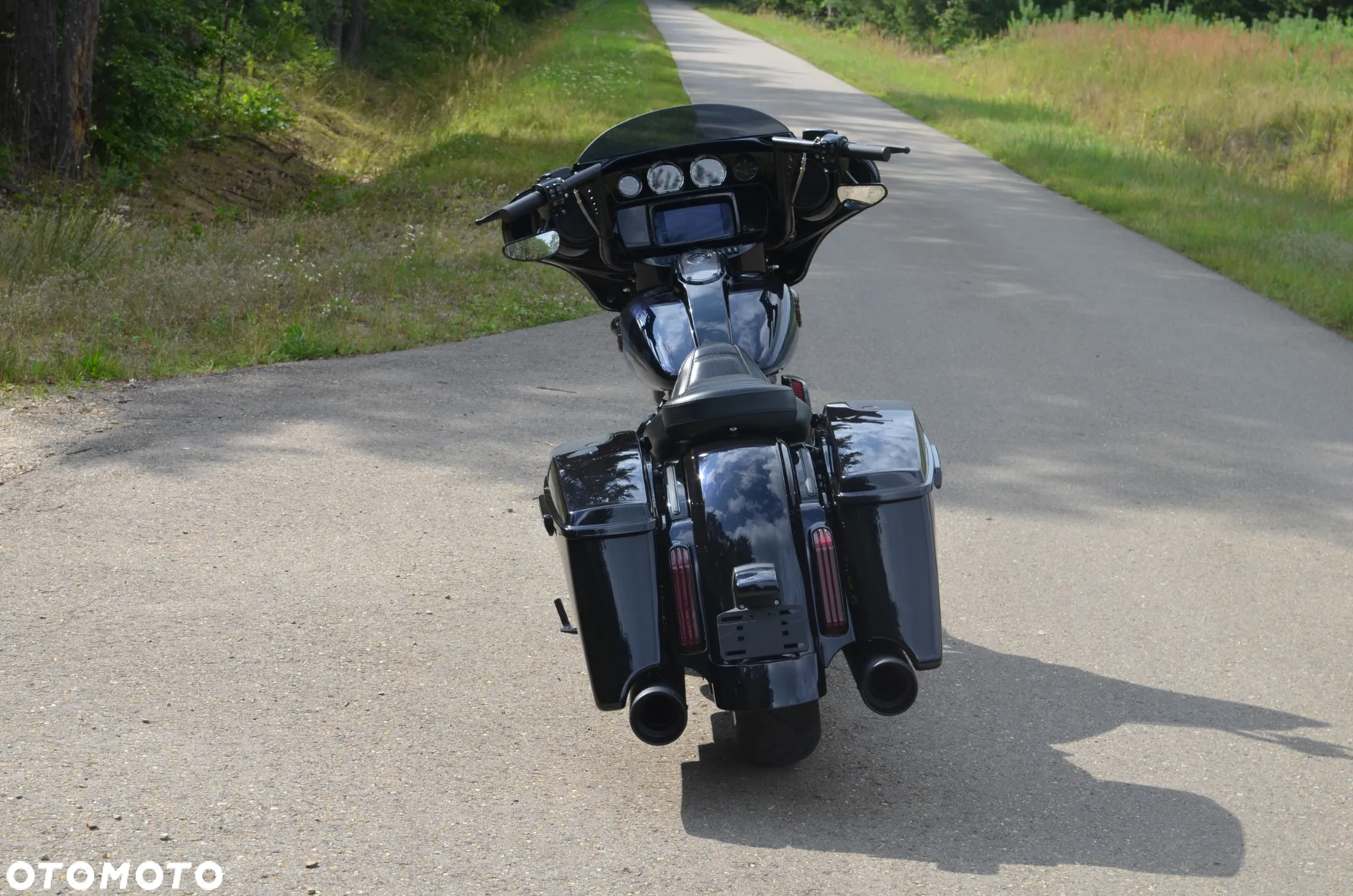 Harley-Davidson CVO Street Glide - 22