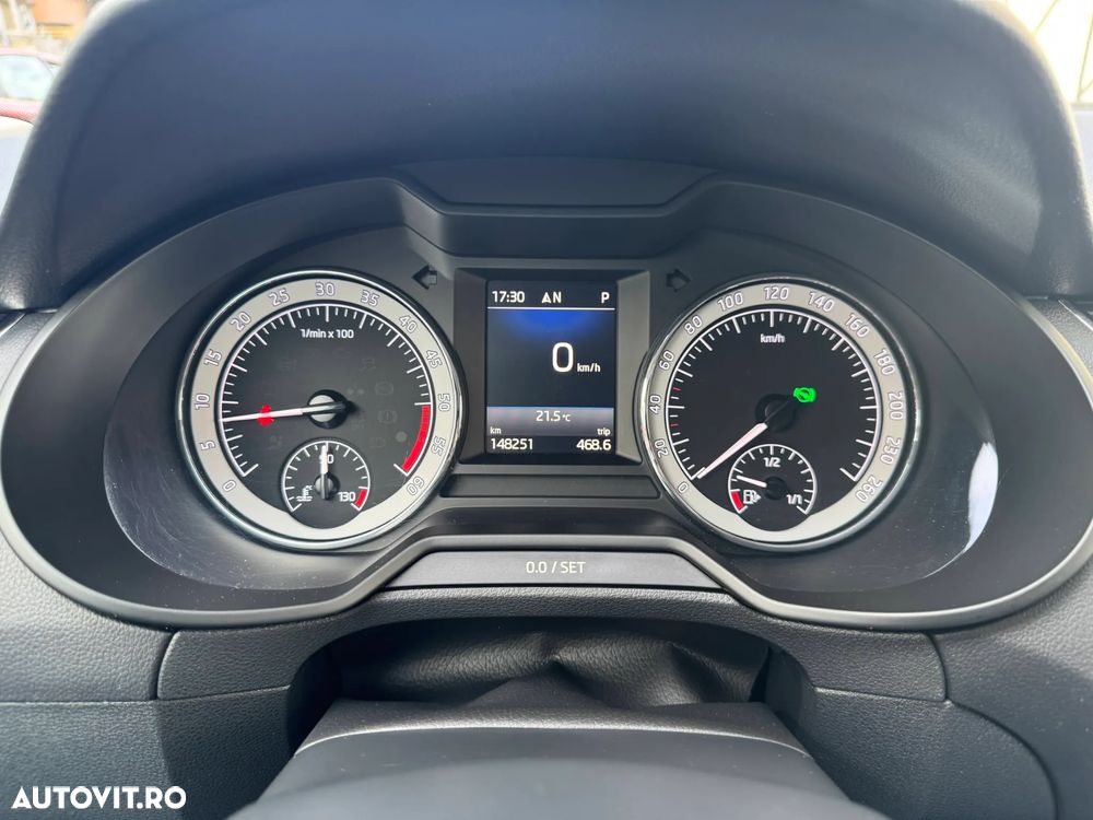 Skoda Octavia 2.0 TDI 4X4 DSG Style - 17