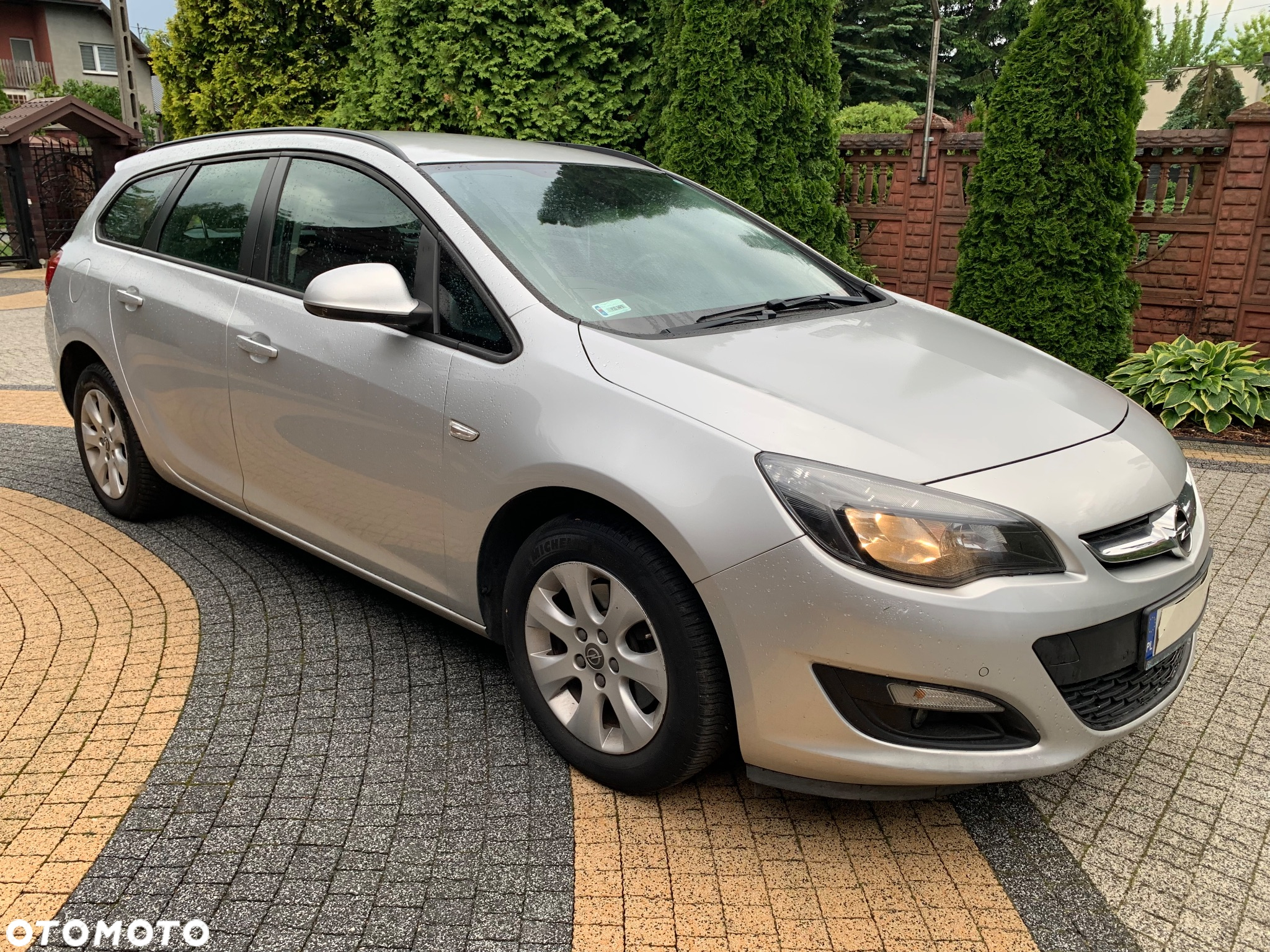 Opel Astra IV 1.6 CDTI Enjoy - 2