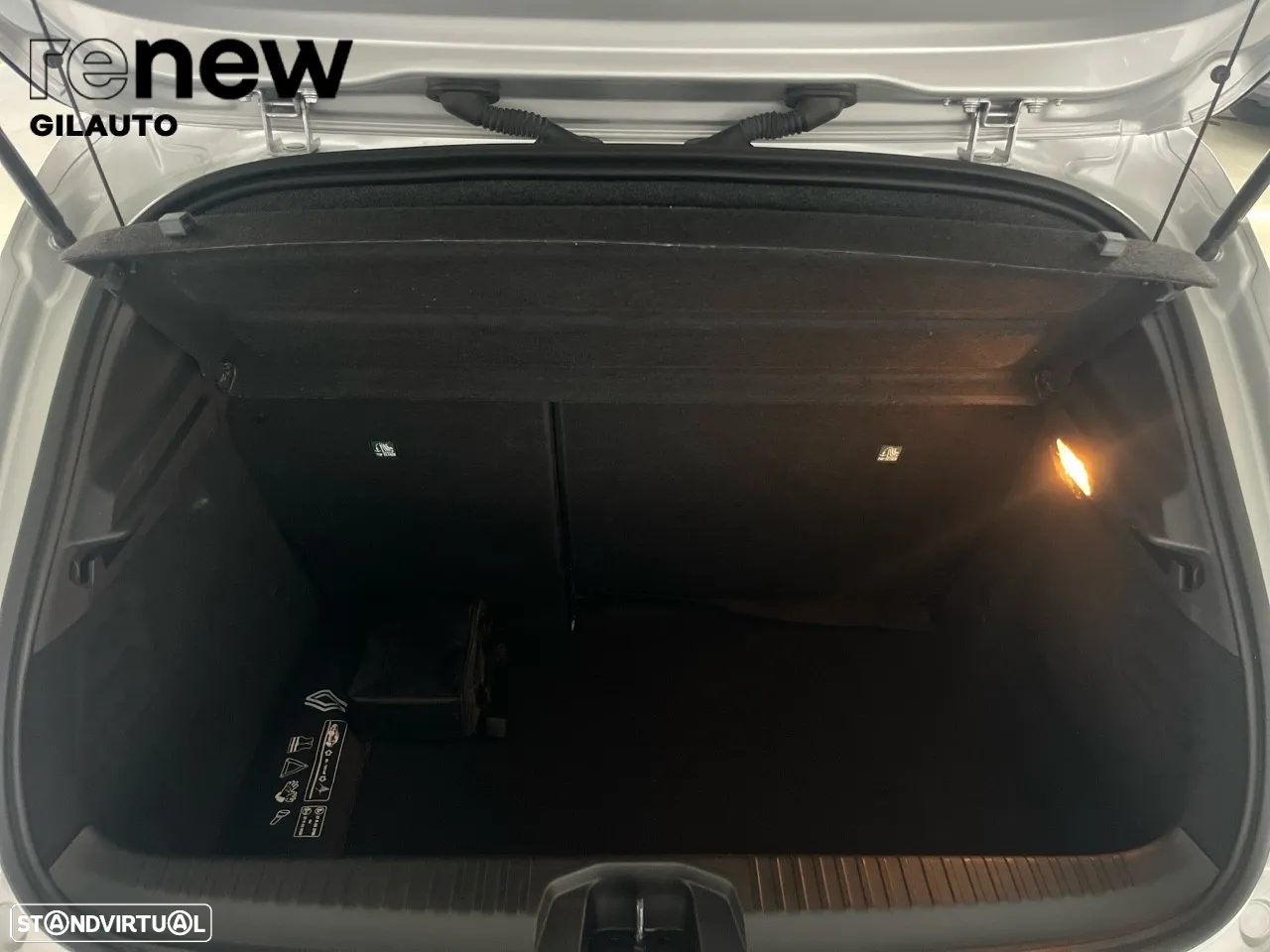 Renault Clio 1.0 TCe Techno Bi-Fuel - 9