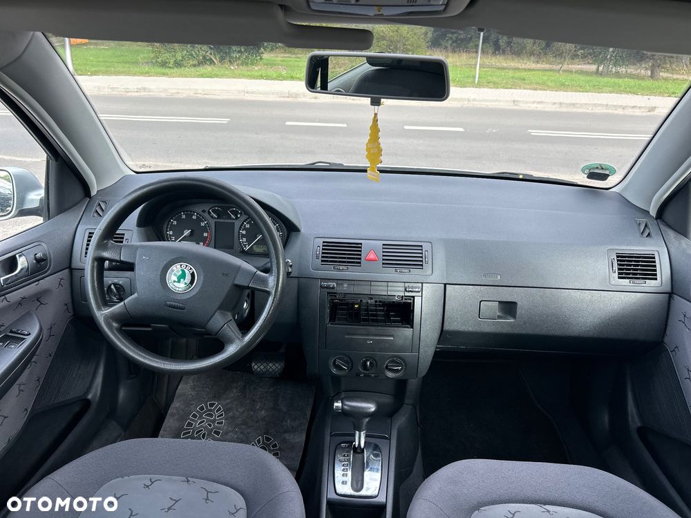 Skoda Fabia 1.4 16V Automatik Elegance - 8