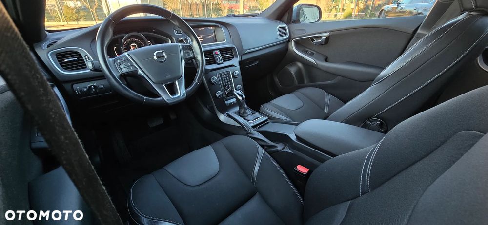 Volvo V40 D2 Geartronic Momentum - 21