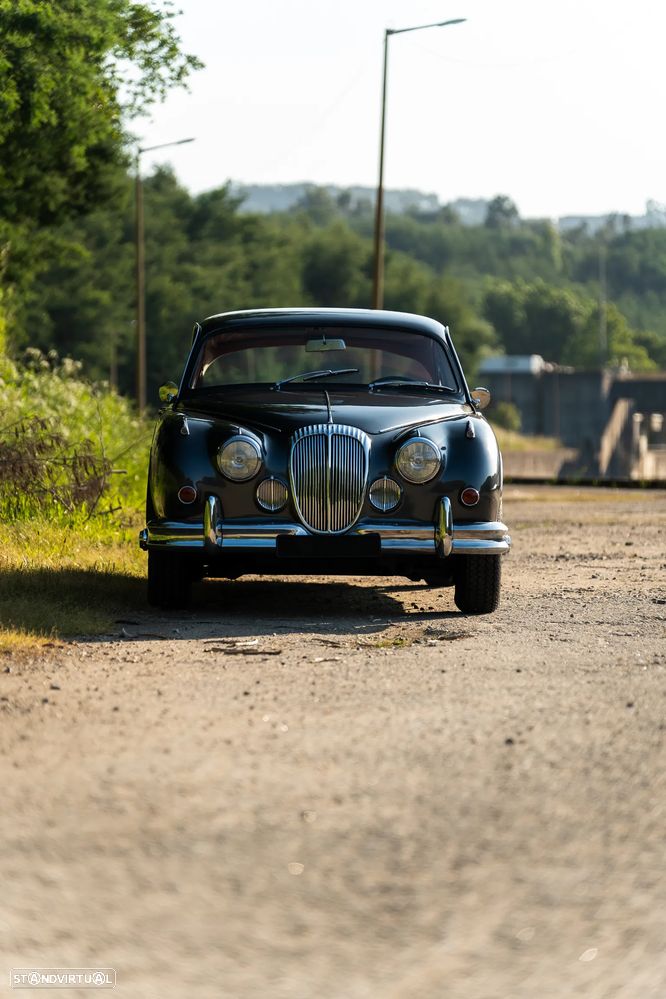 Jaguar Daimler - 37