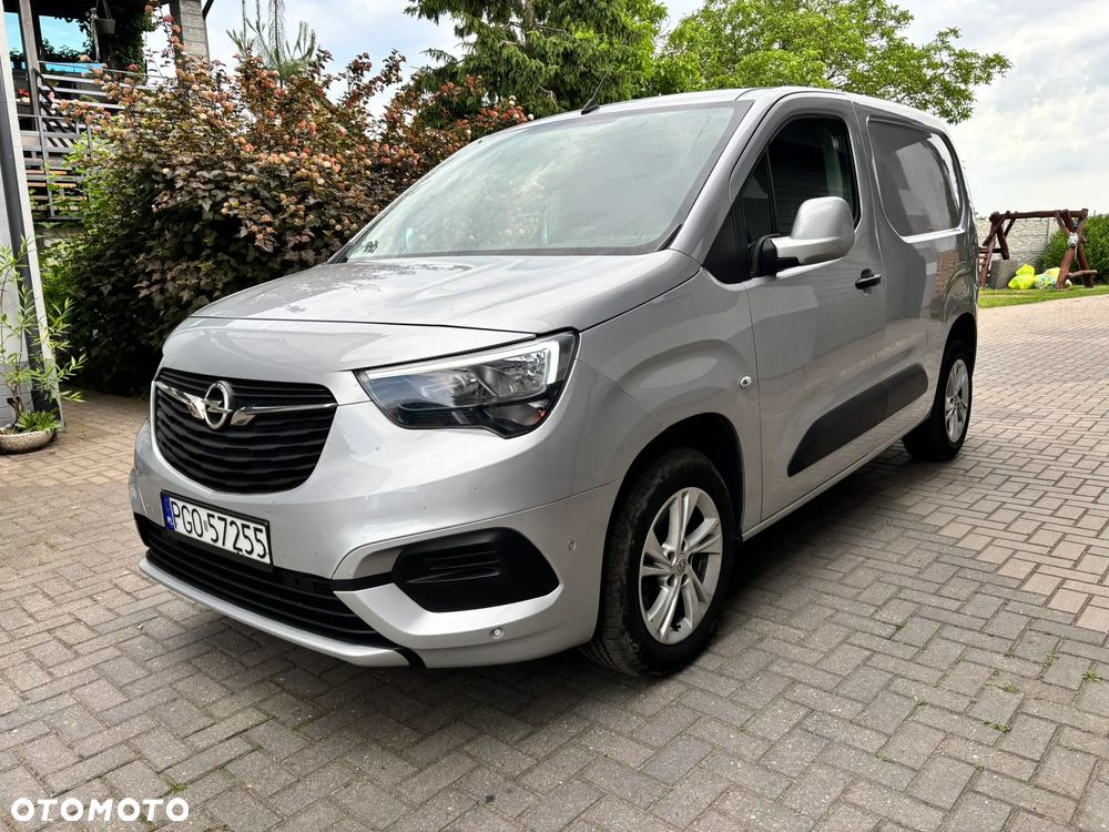 Opel Combo 1.5 CDTI Essentia - 2