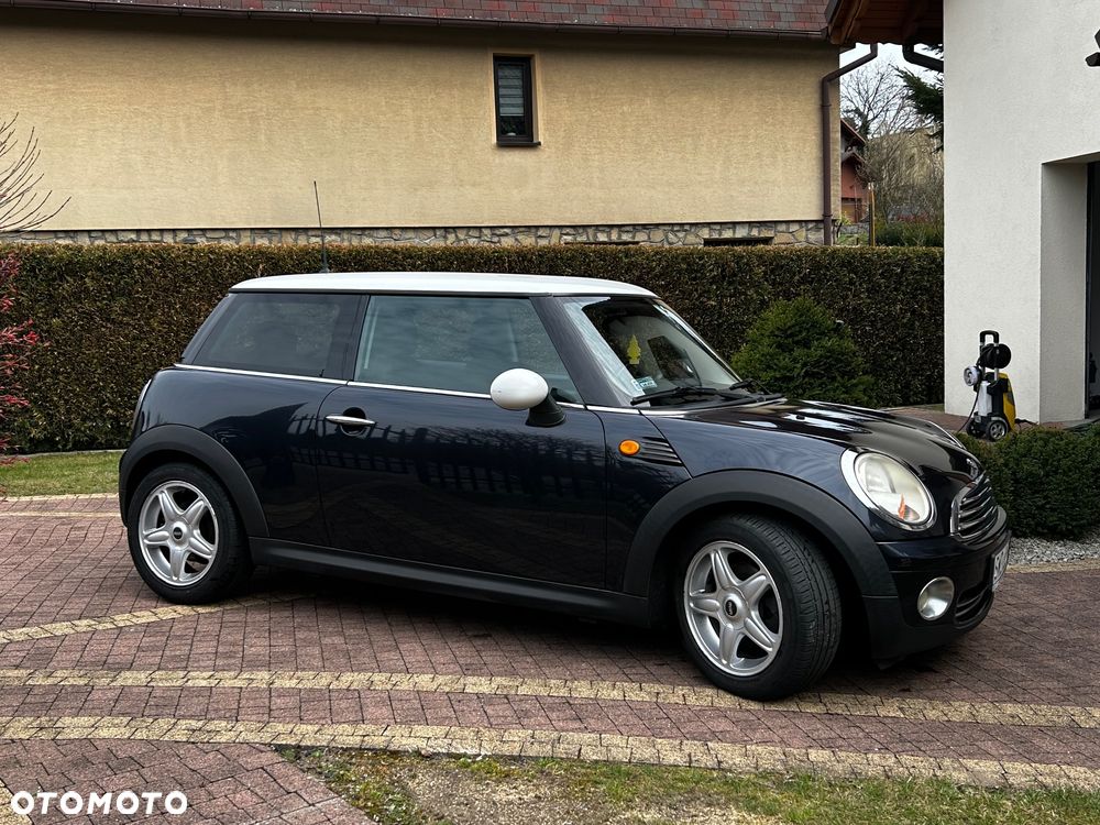 MINI Cooper Standard - 4