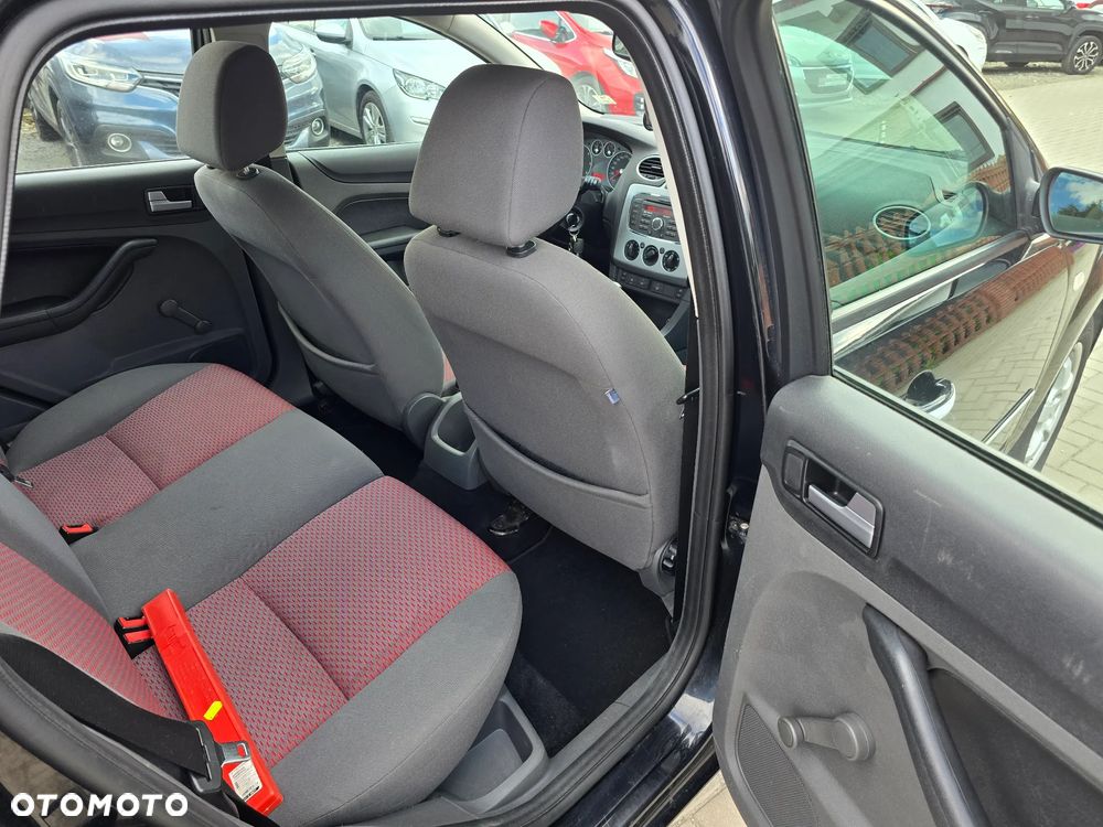 Ford Focus - 10