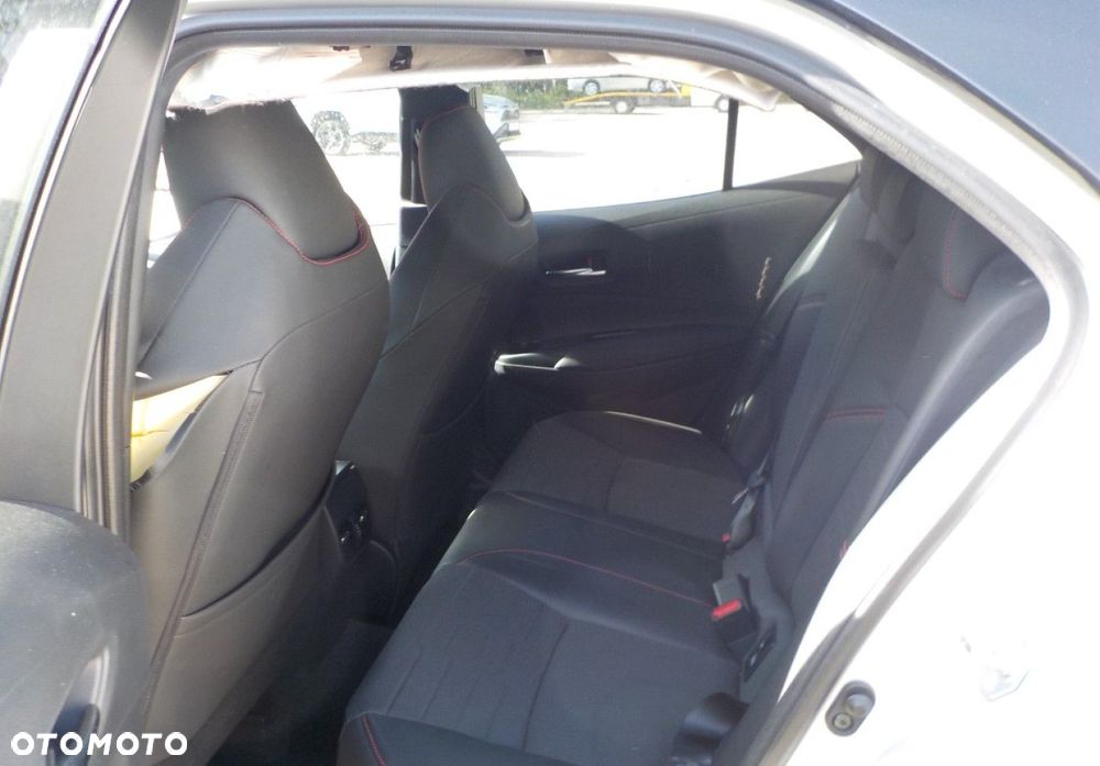 Toyota Corolla - 23