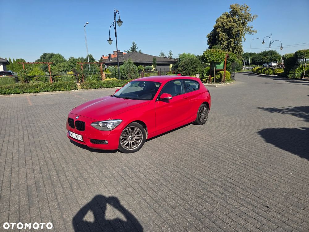 BMW Seria 1 116d - 14