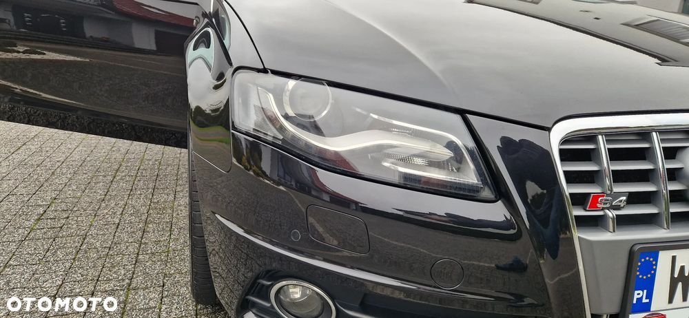 Audi S4 Avant S tronic - 37
