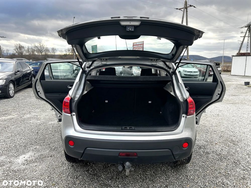 Nissan Qashqai 2.0 Lounge - 13