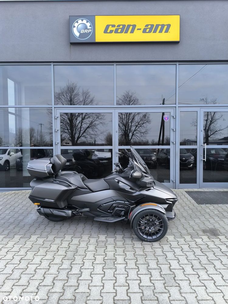 Can-Am Spyder - 7