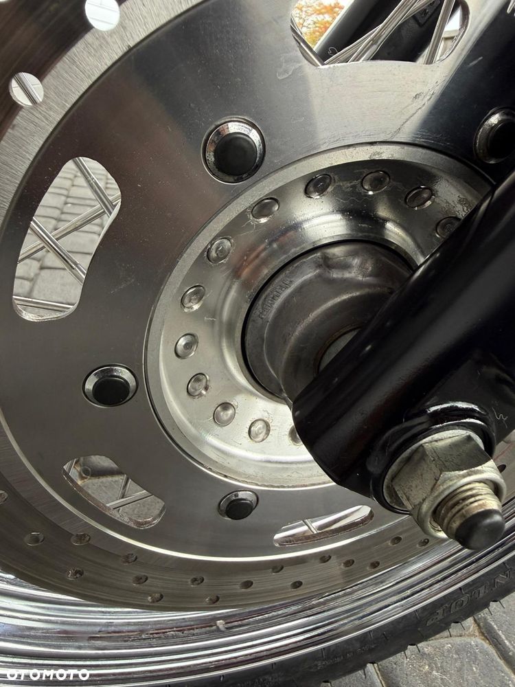 Triumph Bonneville - 37