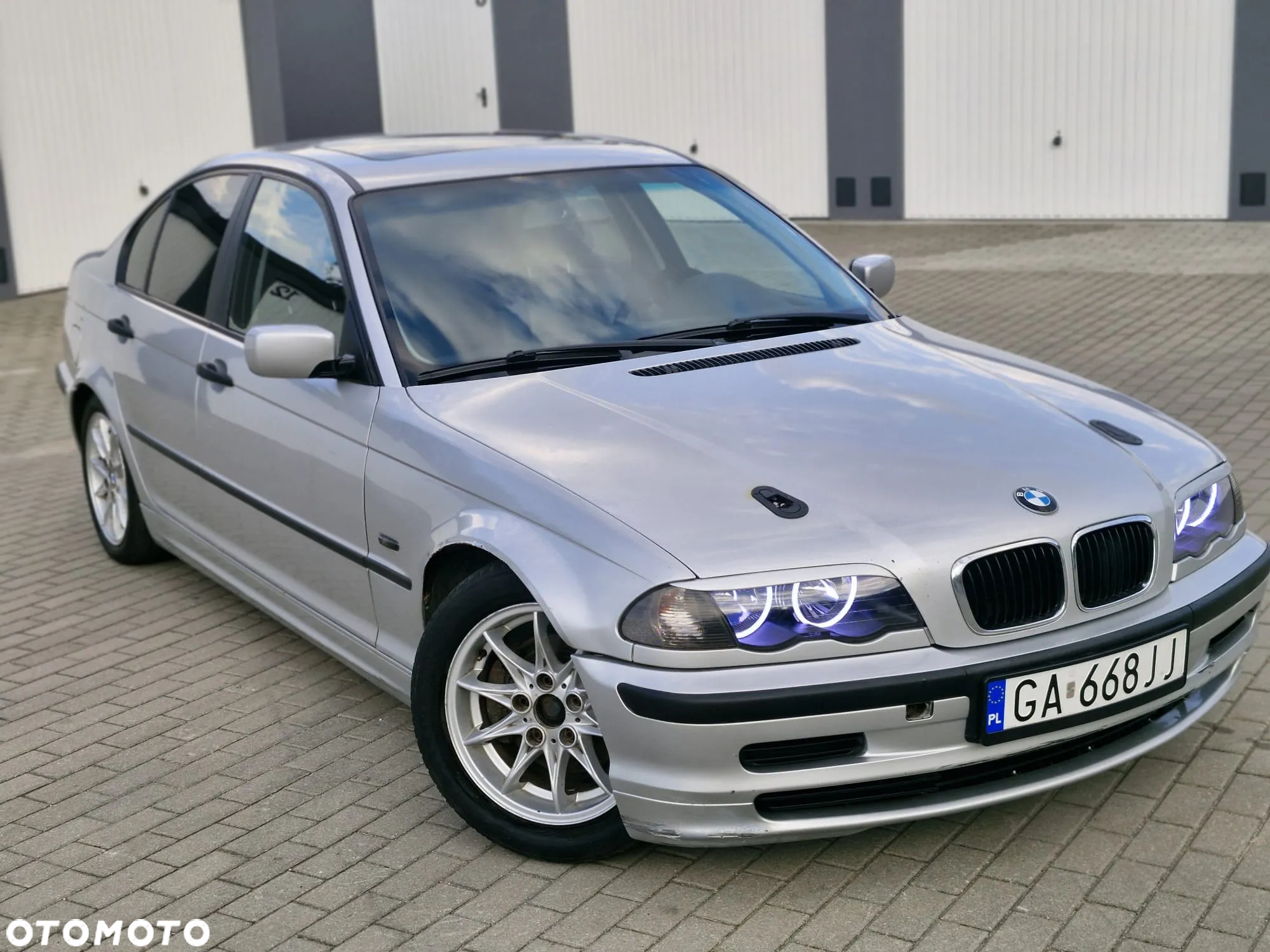 BMW Seria 3 316i - 10