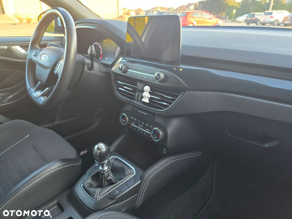 Ford Focus SW 2.0 EcoBlue ST - 19