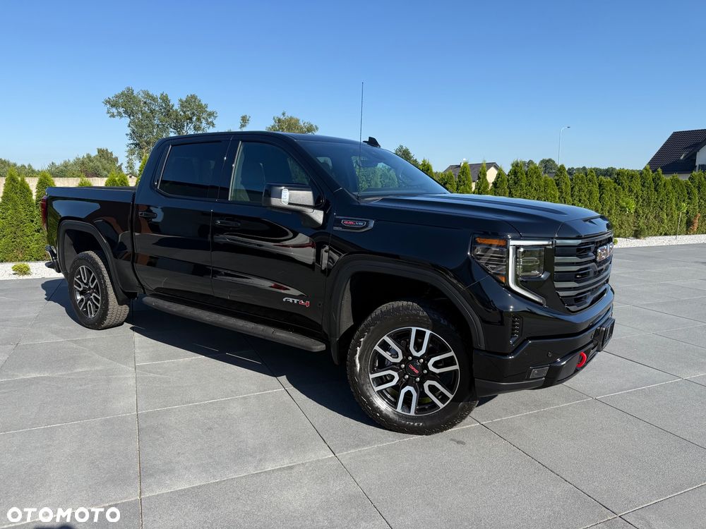 GMC Sierra - 11
