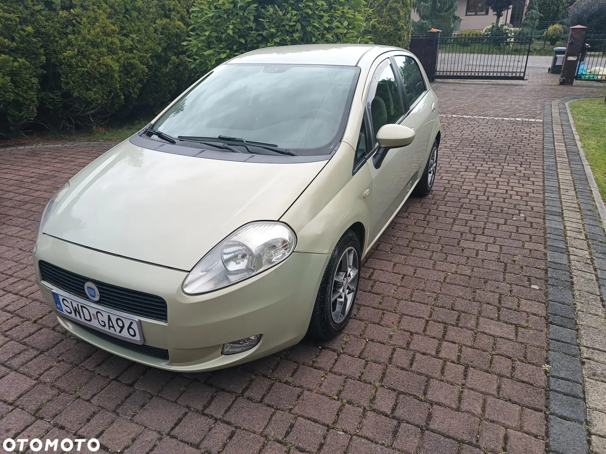 Fiat Grande Punto - 16