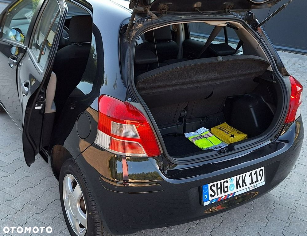 Toyota Yaris - 14