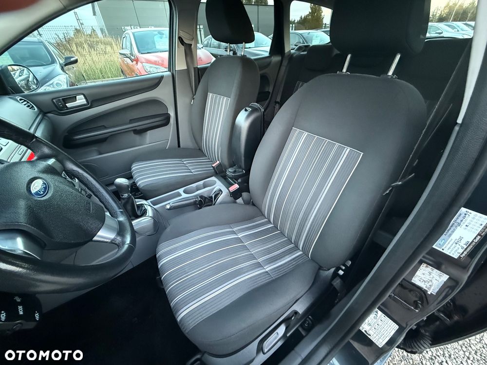 Ford Focus 1.6 16V Ambiente - 25